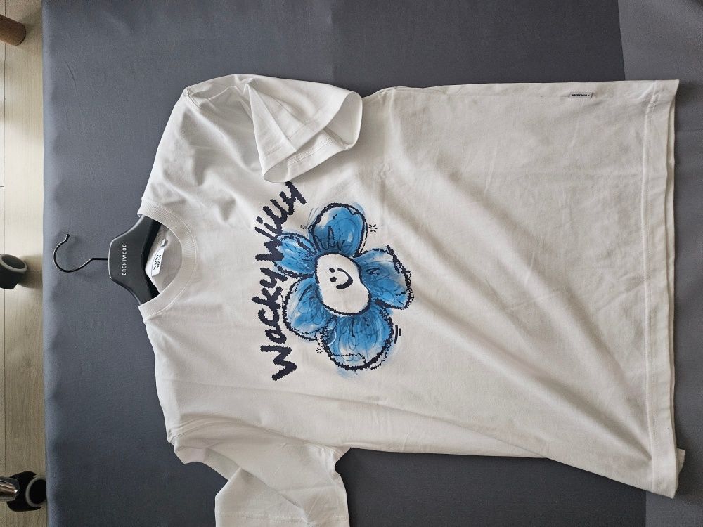 【WACKY WILLY】Signature Big Lily Short Sleeve T-Shirt R6497 Designer fashion, Seoul-fully created | W Concept