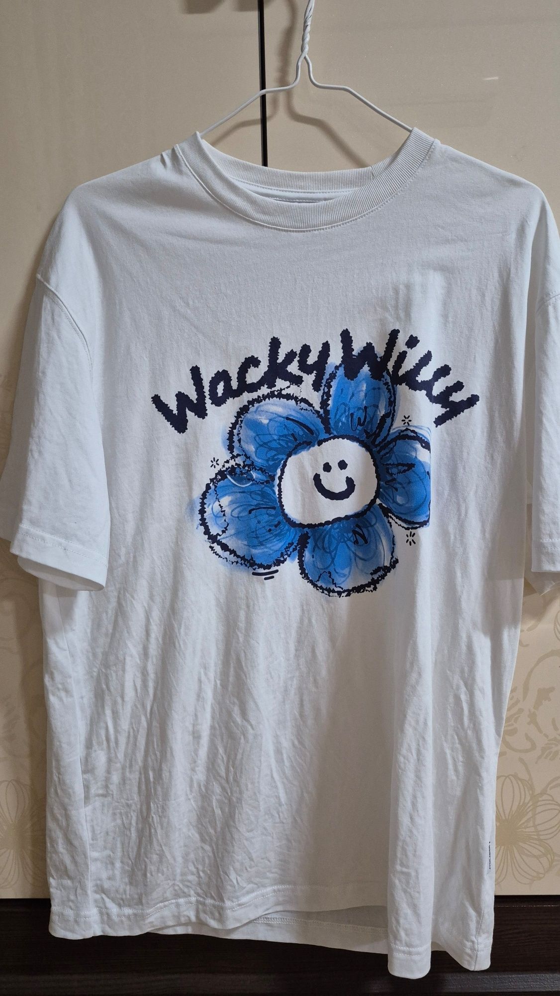 [WACKYWILLY]シグネチャー ビッグ リリー 半袖 Tシャツ(3 COLOR) MUSINSA | WACKY WILLY Signature Big Lily Short Sleeve T