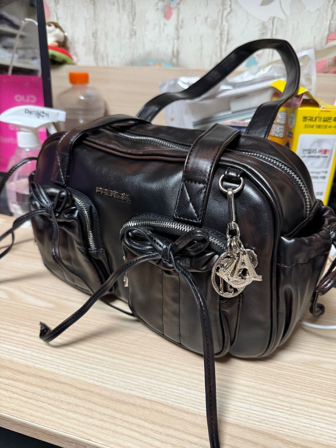 MUSINSA公式 | PRENDA LEATHER POCKET SHIRRING RIBBON BAG BLACK