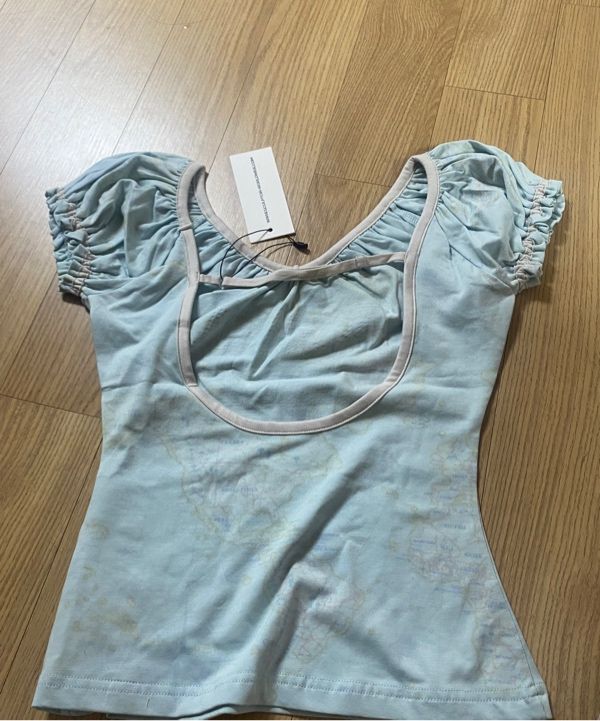 MUSINSA公式 | SCULPTOR Tourist Scoop Back Tee Baby Blue
