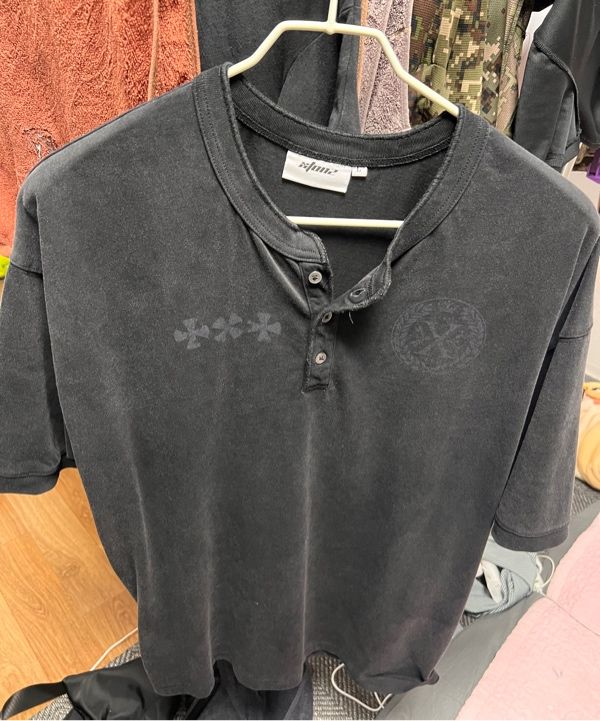 ★XTONZ★ XTT141 Clover Vintage Washing Henley Neck T-Shirt MUSINSA | XTONZ XTT141 Clover Vintage Washing Henley Neck T