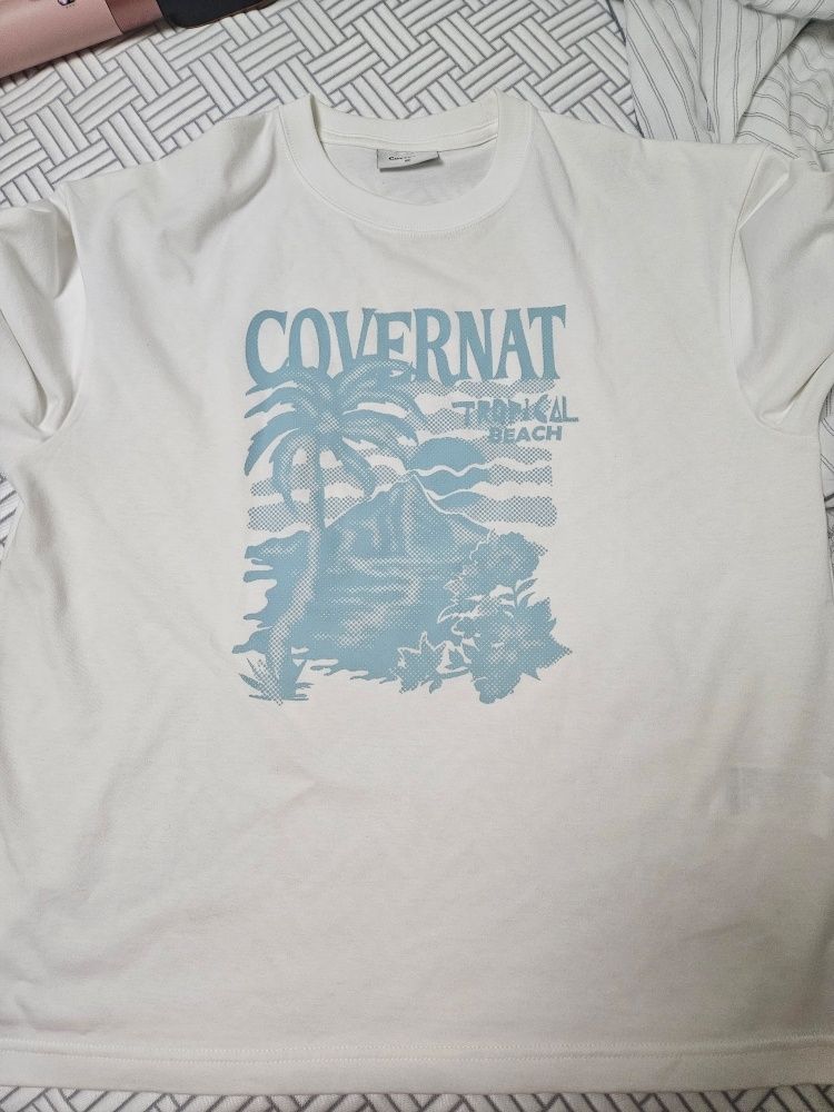 ★COVERNAT★ Cool Cotton Vacation Graphic T-Shirt Ivory CO25 Vacation Graphic T-Shirt Ivory - Covernat | 60% - Asian