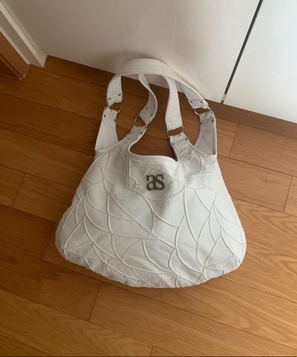 MUSINSA公式 | ASON BECKY SHOULDER BAG / WHITE