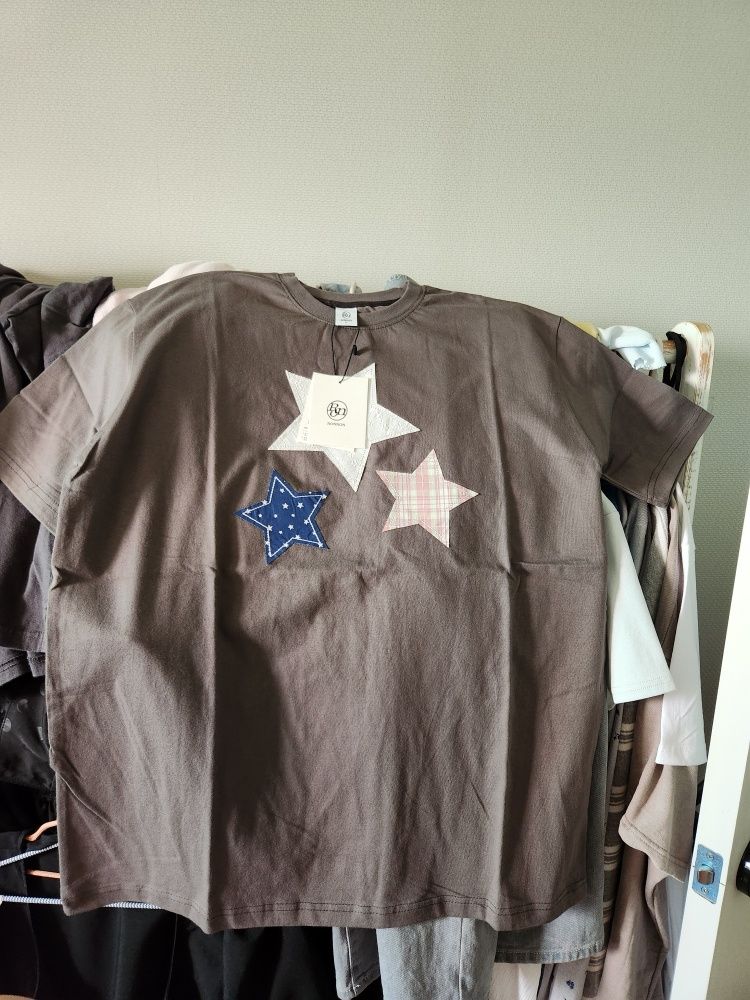 25SS新作★星柄【RONRON】STAR PATCH MIXED APPLIQUE Tシャツ MUSINSA | RONRON STAR PATCH MIXED APPLIQUE APPLIQUE T SHIRT