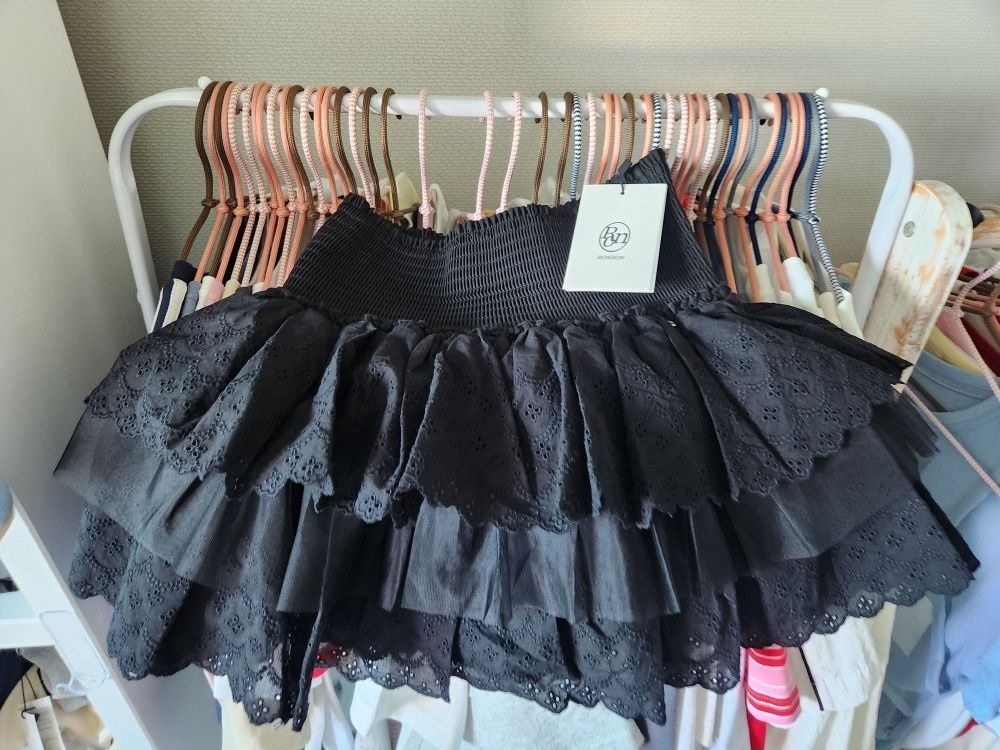 MUSINSA | RONRON SMOCKED LACE CANCAN RUFFLE PANTSKIRT BLACK