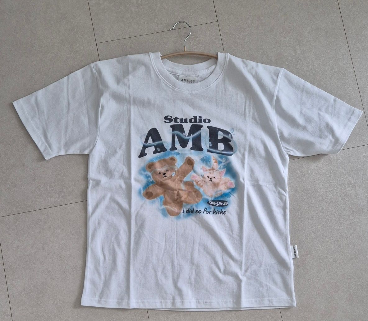 【AMBLER】 Underwater Graphic Short-Sleeved T-Shirt AS1221 MUSINSA | AMBLER Underwater Graphic Short Sleeve T-Shirt