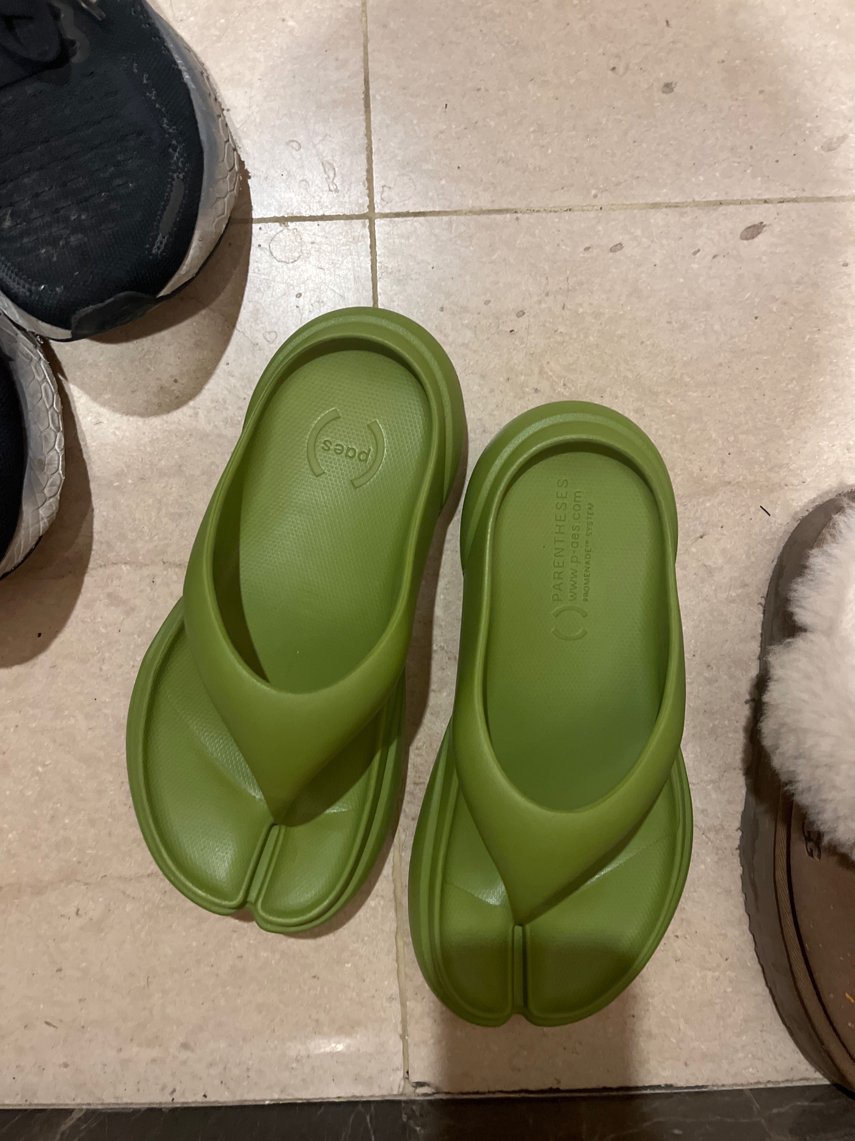 MUSINSA | PAES Flipflop 02 / Olive