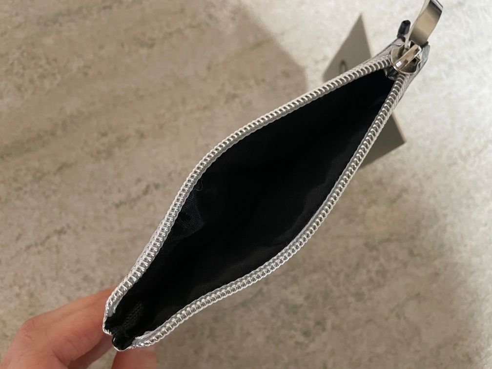 MUSINSA公式 | ODDTYPE ミラーポーチ [シルバー]