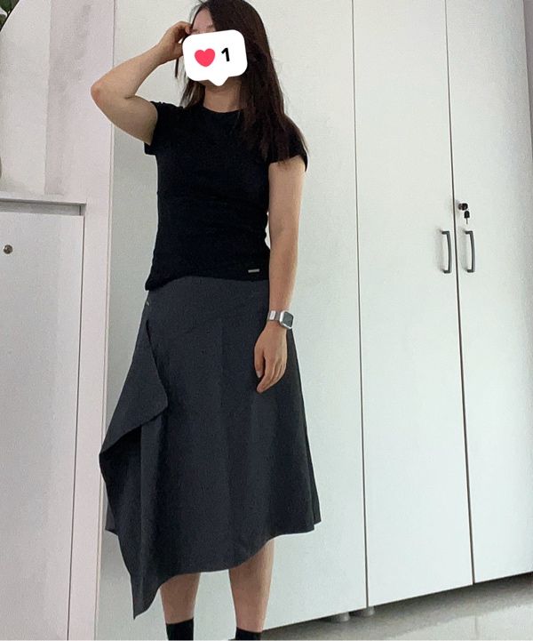 ◆MISEKI SEOUL◆ Side pleats gathered midi skirt CHARCOAL MS MUSINSA | MISEKI SEOUL Side pleats gathered midi skirt CHARCOAL