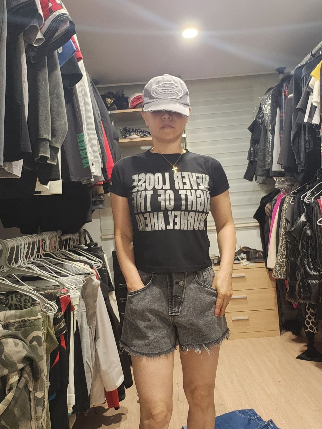 ★韓国人気★BADBLOOD★JOURNEY T-SHIRT BADBLOOD☆韓国人気 Bad World Tour T-Shirt - 2Color 男女共用