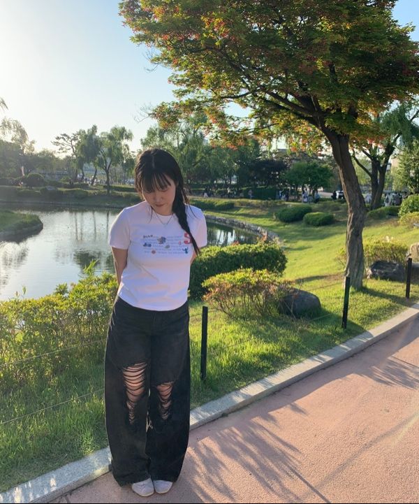 MUSINSA公式 | SUNLOVE [STITCH] W Phrase Tee White