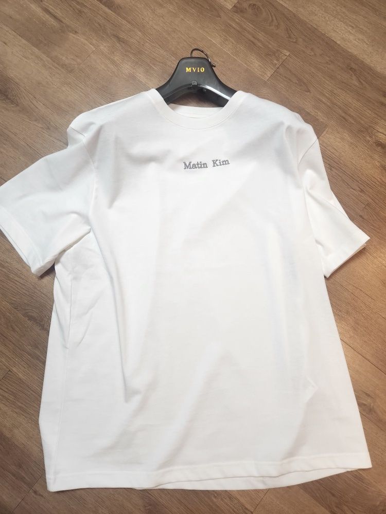 【Matin Kim】EMBROIDERY SMALL LOGO OVERSIZE TOP 3COLOR MUSINSA | MATIN KIM EMBROIDERY SMALL LOGO OVERSIZE TOP IN WHITE
