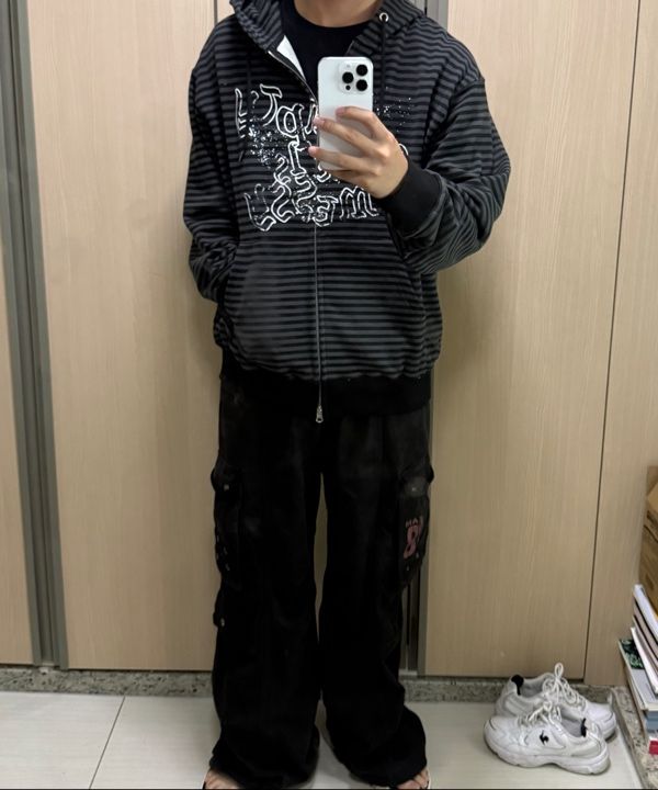 MUSINSA | AAKAM 98 Knee Pin-Tuck Contrast Cargo Pants (Black)