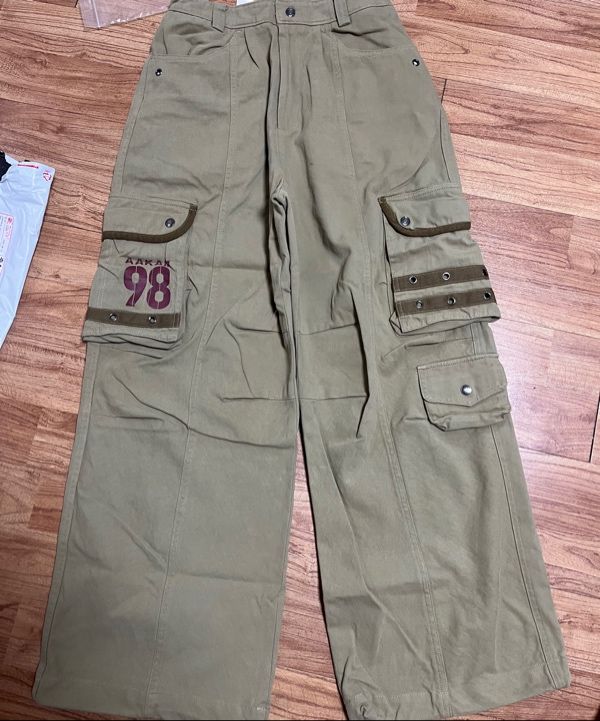 MUSINSA | AAKAM 98 Knee Pin-Tuck Contrast Cargo Pants (Beige)