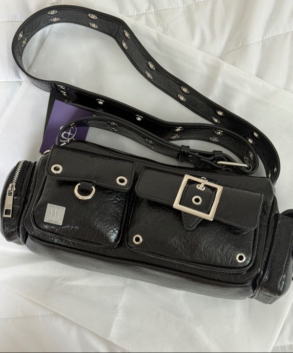 レディース BLACK PURPLEフォートレスバッグ Fortress Bag-Black