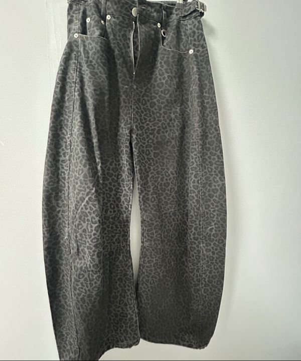 MUSINSA | BADBLOOD Lion Patch Washed Barrel Pants - Black Leopard