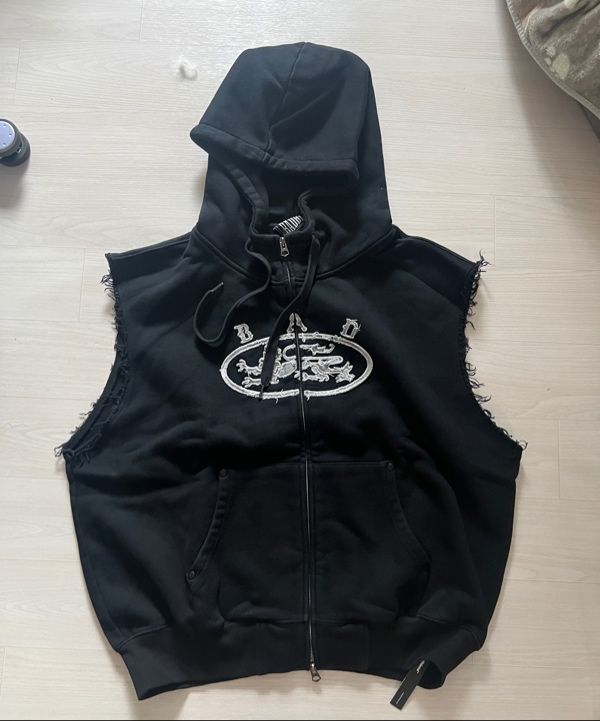 ◆25SS BADBLOOD Mystic Patch Sleeveless Hooded Zip-Up/2色◆ MUSINSA | BADBLOOD Mystic Patch Sleeveless Hooded Zip-Up