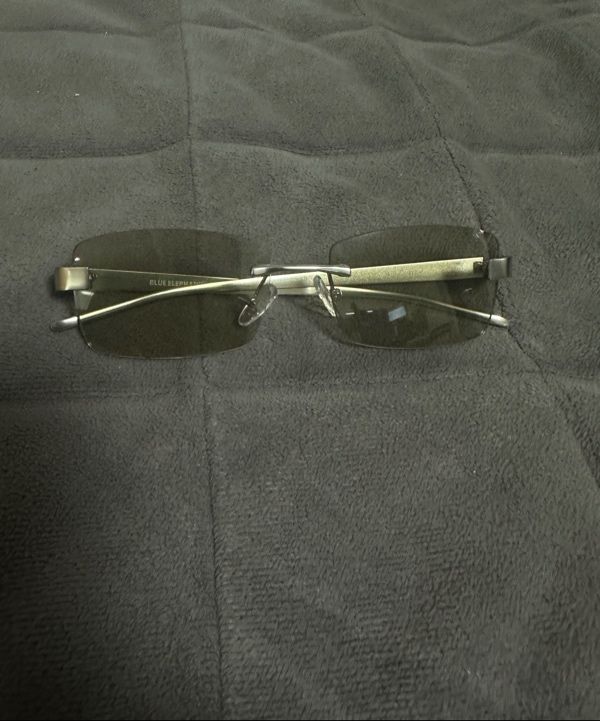 MUSINSA公式 | BLUE ELEPHANT IKER-S grey tint