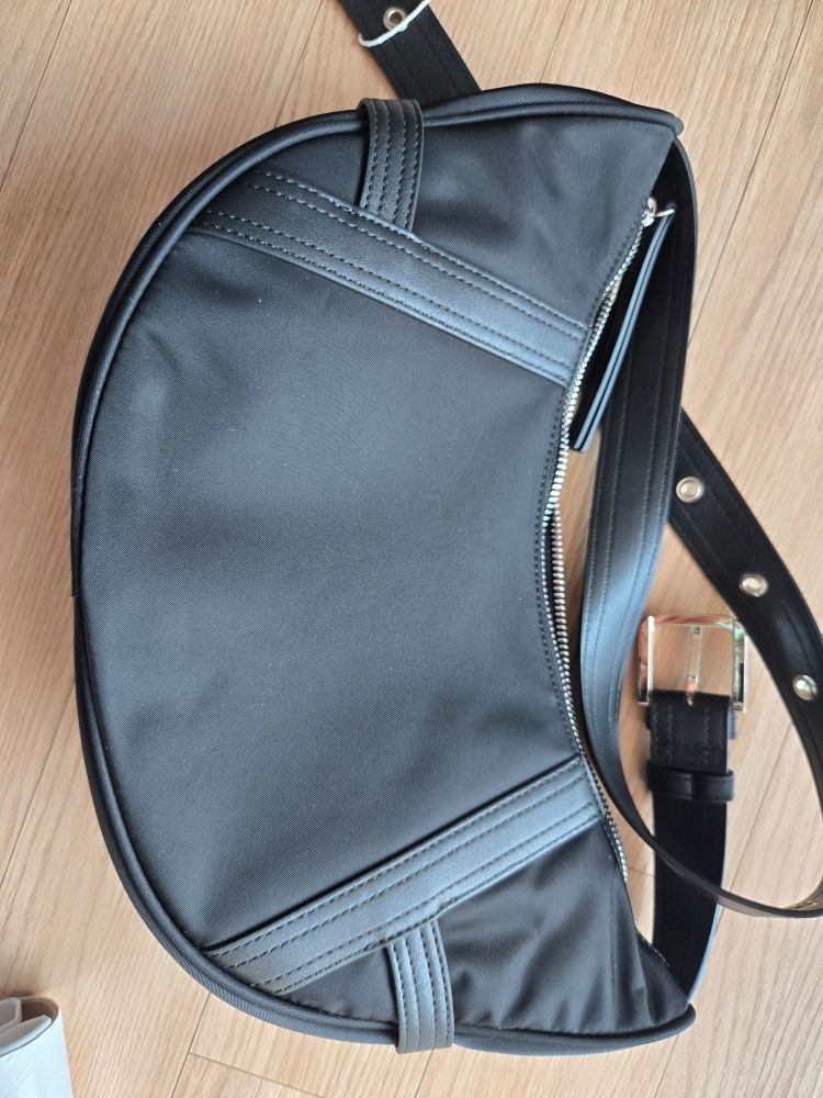 MUSINSA | MATIN KIM FABRIC ARC HOBO BAG IN BLACK