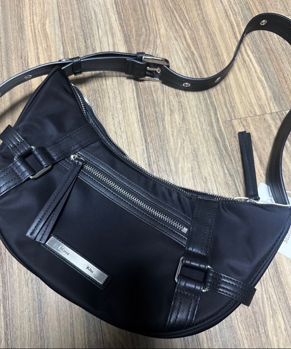 MUSINSA | MATIN KIM FABRIC ARC HOBO BAG IN BLACK