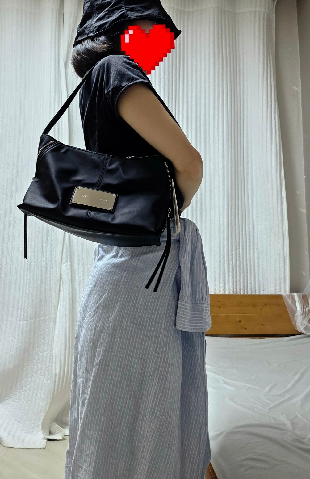 バッグ SIDE ZIPPER TWO WAY BAG IN BLACK SIDE ZIPPER TWO WAY BAG IN BLACK – Matin Kim