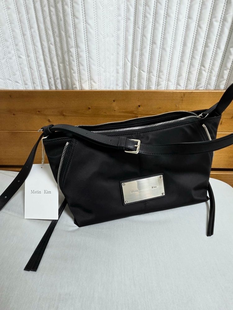 MUSINSA | MATIN KIM SIDE ZIPPER FABRIC TWO WAY BAG IN BLACK