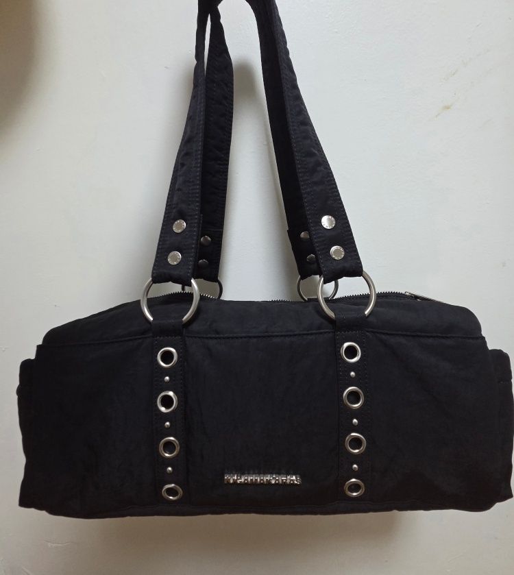 MUSINSA | IUGAMAKARAS Nylon Eyelet Duffle Bag (Black)