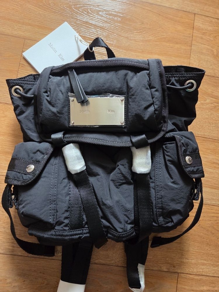 【♡】MatinKim BACK PACK IN BLACK BUCKLE DETAIL BACK PACK IN BLACK – Matin Kim