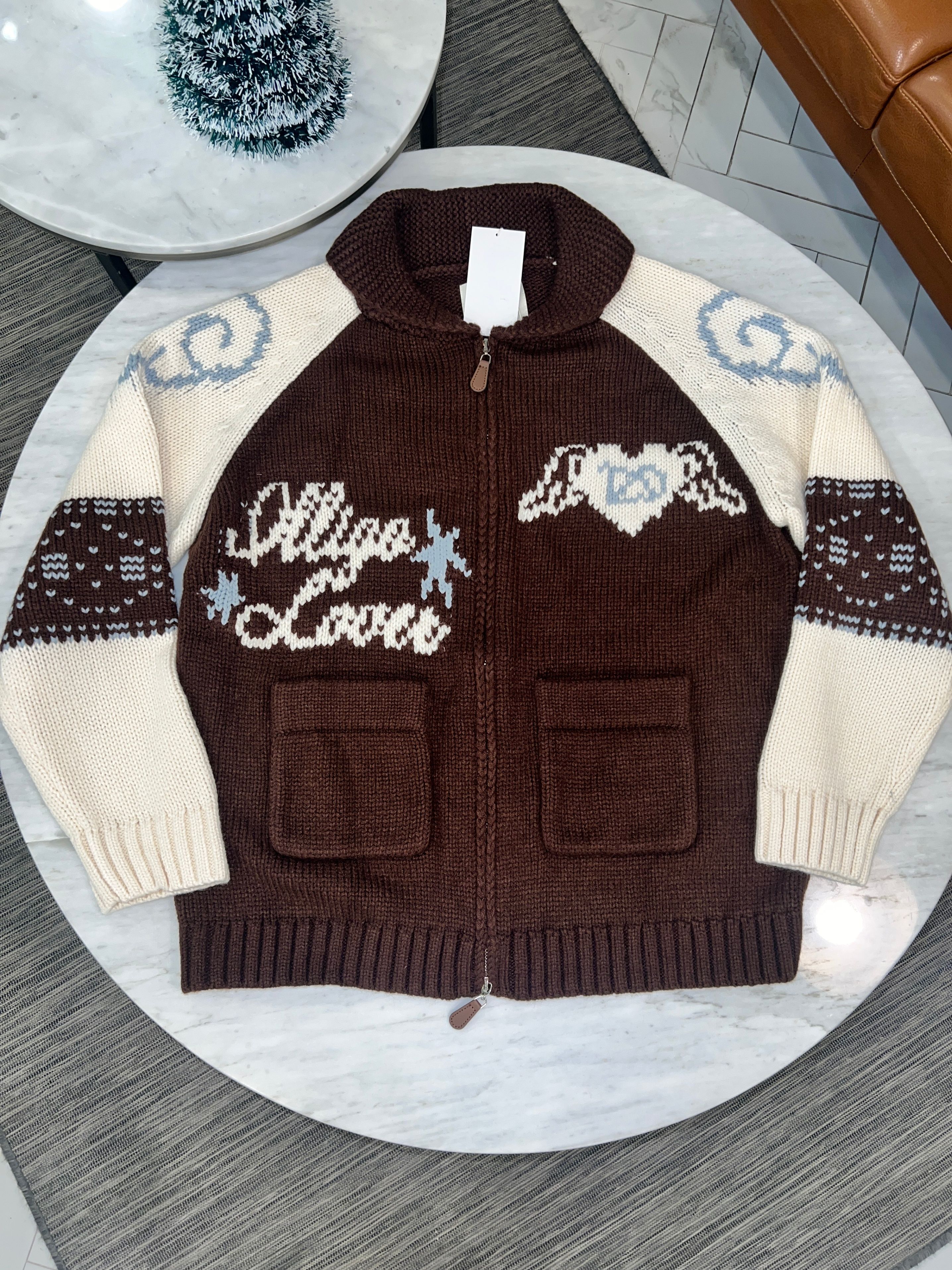 ILLIGO エンジェリング コウイチャン ニットジップアップ ブラウン MUSINSA公式 | ILLIGO エンジェリング コウイチャン ニットジップ