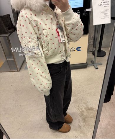 MUSINSA公式 | YOUHEE FLOWER MA-1 FUR HOOD JUMPER IVORY