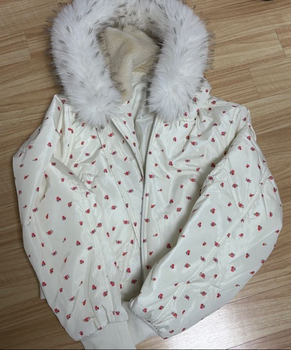 MUSINSA | YOUHEE FLOWER MA-1 FUR HOOD JUMPER IVORY