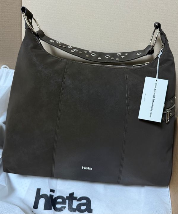 MUSINSA | HIETA Carrie / Brown