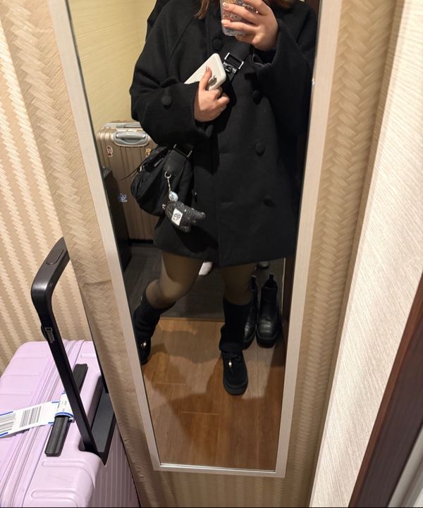 MUSINSA | HUG YOUR SKIN Hooded half coat (Black)