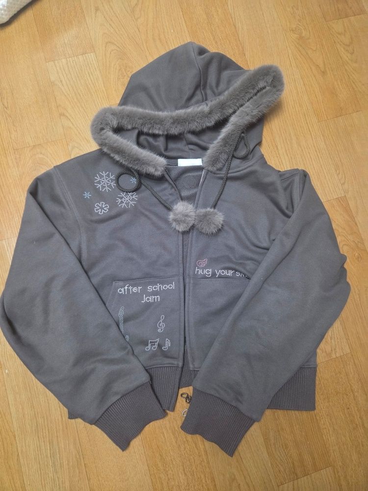 MUSINSA | HUG YOUR SKIN Hotfix fur hoodie zip-up (Charcoal)