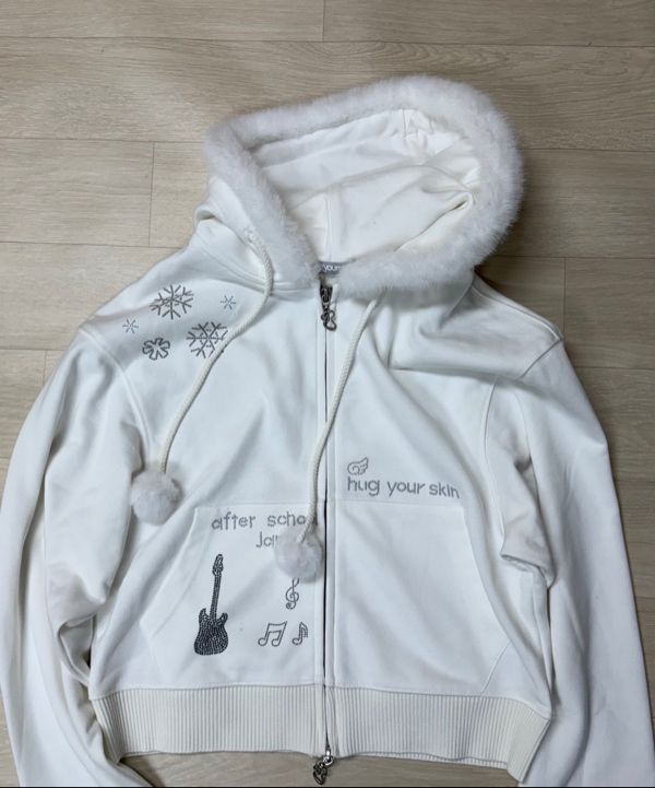 GILAARCHIVE ホワイト ジップアップフーディ MUSINSA MUSINSA | HUG YOUR SKIN Hotfix fur hoodie zip-up (White)