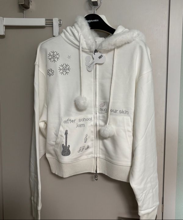 MUSINSA公式 | HUG YOUR SKIN ホットフィックスファーフーディージップ