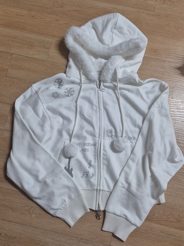 MUSINSA | HUG YOUR SKIN Hotfix fur hoodie zip-up (White)