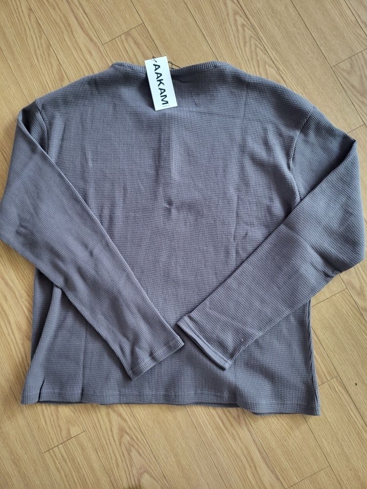 MUSINSA | AAKAM Waffle Henry Neck Long Sleeve (Brown)