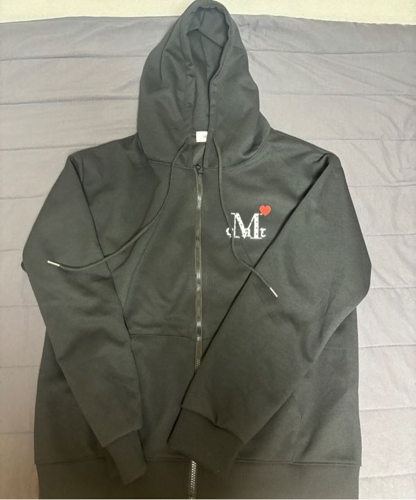 MUSINSA公式 | MUCENT ラブリッツミニハートロゴフードジップアップ