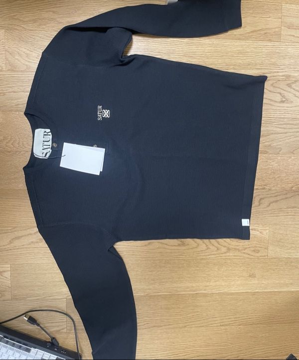 MUSINSA公式 | SATUR ワッフルヘンリーネックTシャツブラック