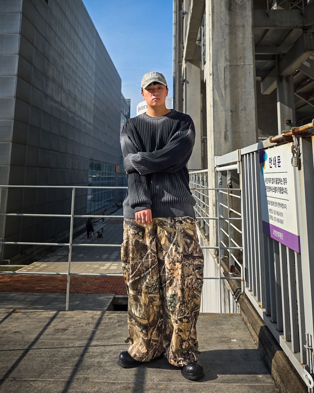 新品anglanTab Strap Cargo Wide Pants MUSINSA | ANGLAN Tab Strap Cargo Wide Pants - Leaf Camo
