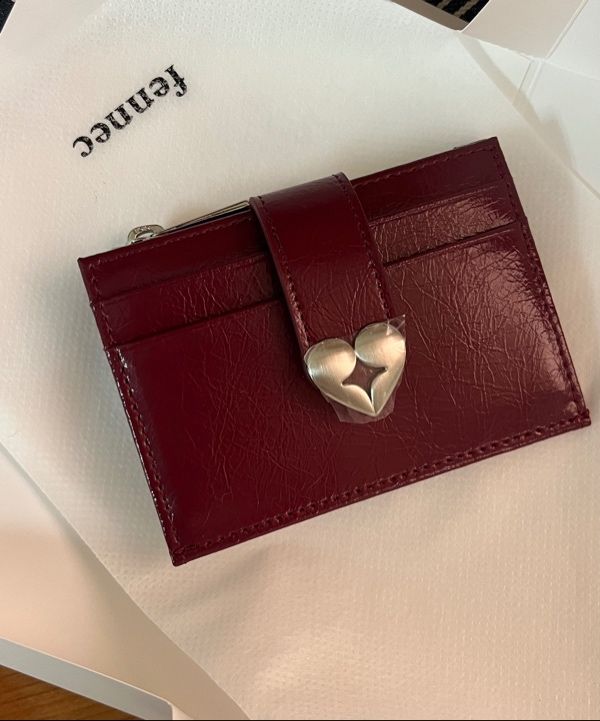 FENNEC ピンク HEARTY BRIDGE POCKET MINI 正規品 MUSINSA公式 | FENNEC HEARTY BRIDGE POCKET MINI - DEEP CHERRY