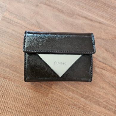 MUSINSA公式 | fennec CRINKLE TRIANGLE DOCO WALLET - ESPRESSO
