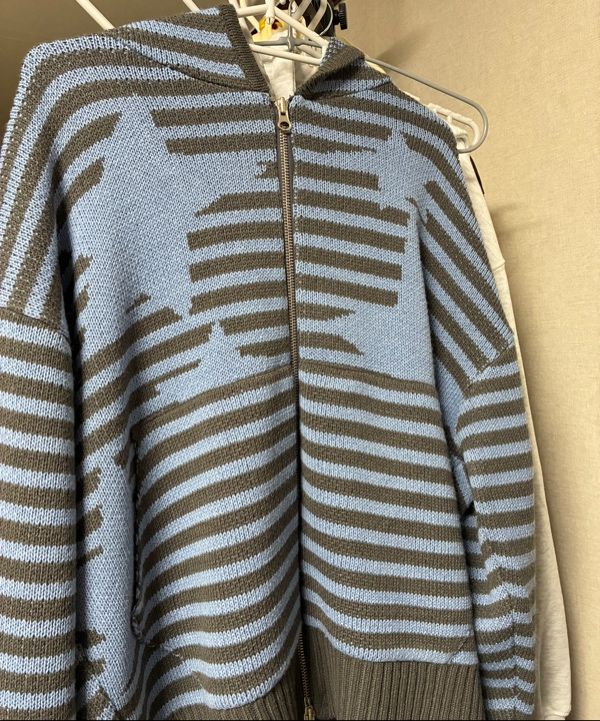 MUSINSA公式 | VIDEO JOCKEY スターストライプニットジップアップ