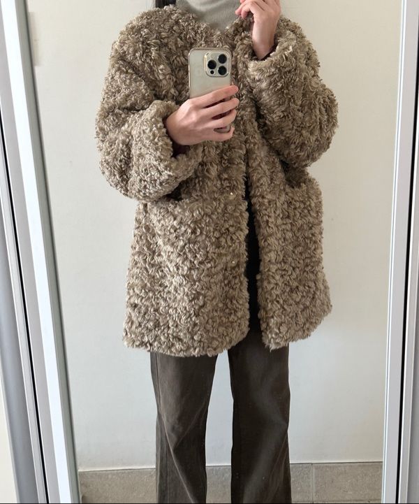 MUSINSA公式 | BITTERCELLS カーリーカラー ファージャケット-ベージュ