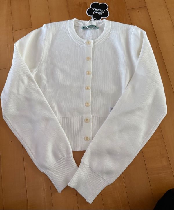 MUSINSA公式 | ROSÉ FRANTZ Soft Nut Button Cardigan [Ivory]