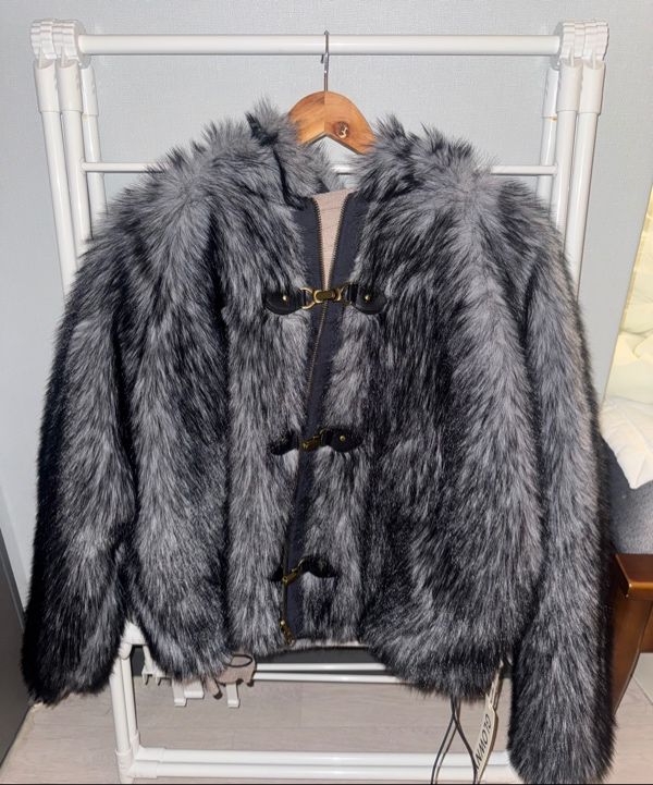 MUSINSA公式 | GLOWNY MOOR REVERSIBLE FUR JACKET (CHARCOAL)