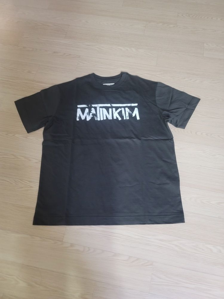 MUSINSA | MATIN KIM HANGEUL LOGO BIG ARCHIVE TOP IN DARK GREY