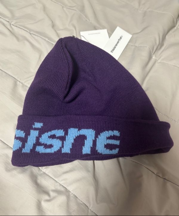新品　ディスイズネバーザット HSP-Logo Big Cuff Beanie thisisneverthat® - Hsp-Logo Big Cuff Beanie (Purple) – JUICESTORE