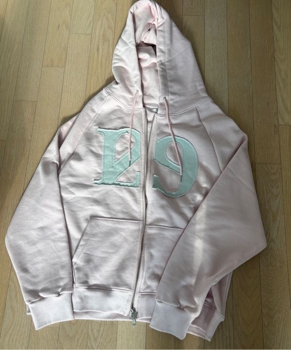 MUSINSA公式 | ILLIGO 129 ロゴパッチ フードパーカー ライトピンク